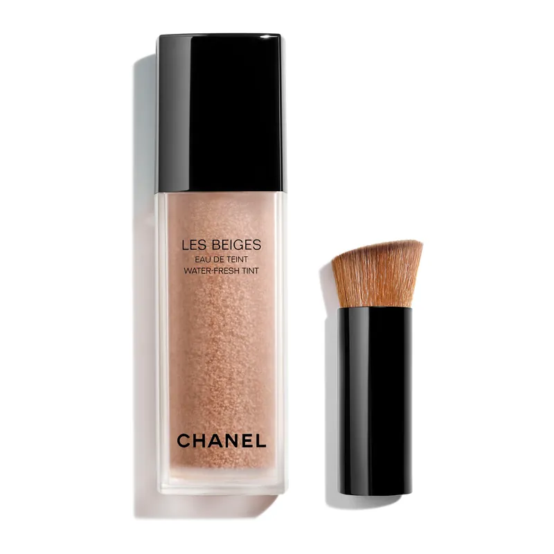 CHANEL LES BEIGES EAU DE TEINT Must-Have
