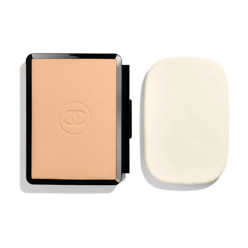 Kracherpreis CHANEL ULTRA LE TEINT KOMPAKT-MAKE-UP FÜR HÖCHSTE PERFEKTION - NACHFÜLLUNG. LANGANHALTEND.