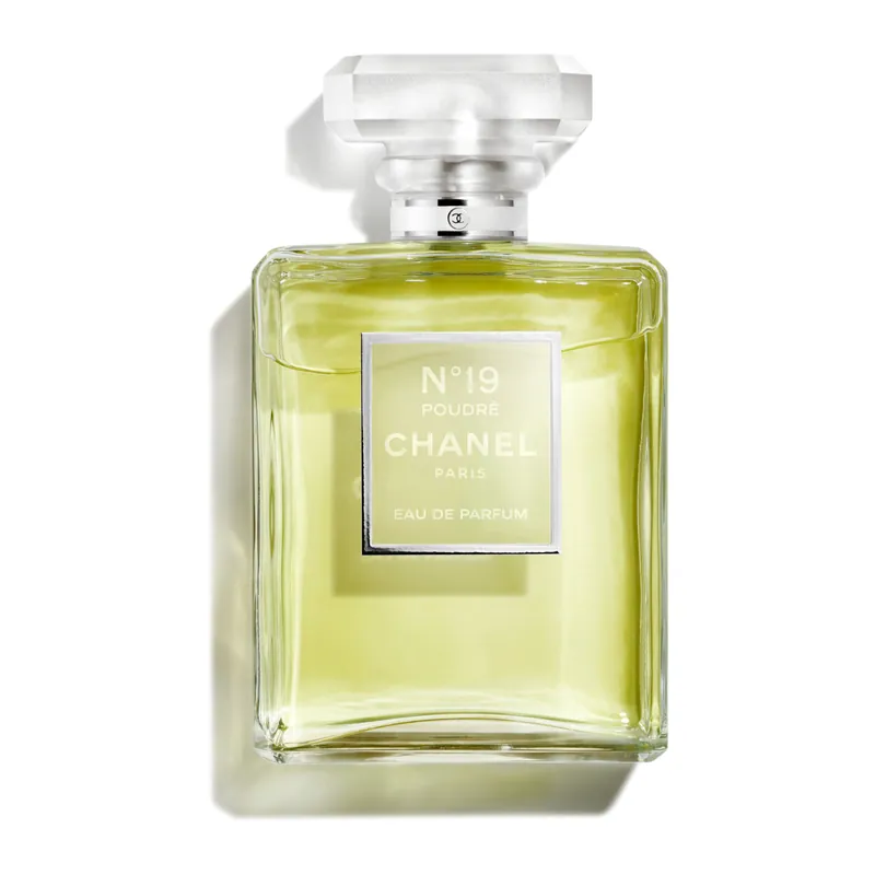 Must-Have CHANEL N°19 POUDRÉ EAU DE PARFUM ZERSTÄUBER