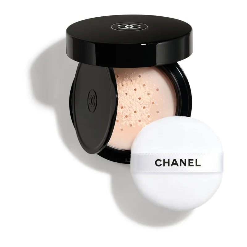 Kracherpreis CHANEL POUDRE UNIVERSELLE LIBRE LOSER PUDER MIT NATÜRLICHEM FINISH. REISEGRÖSSE