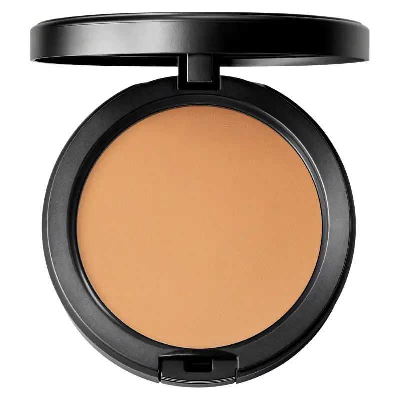 Highlight MAC Studio Fix Powder Plus Foundation